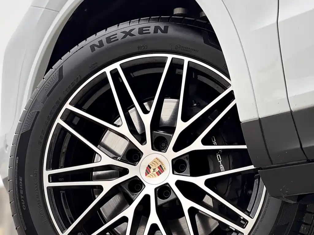 Porsche Porsche Cayenne 2025 Model Year Cayenne 3.0T Dream Chaser Edition 2025 - thumbnail 13