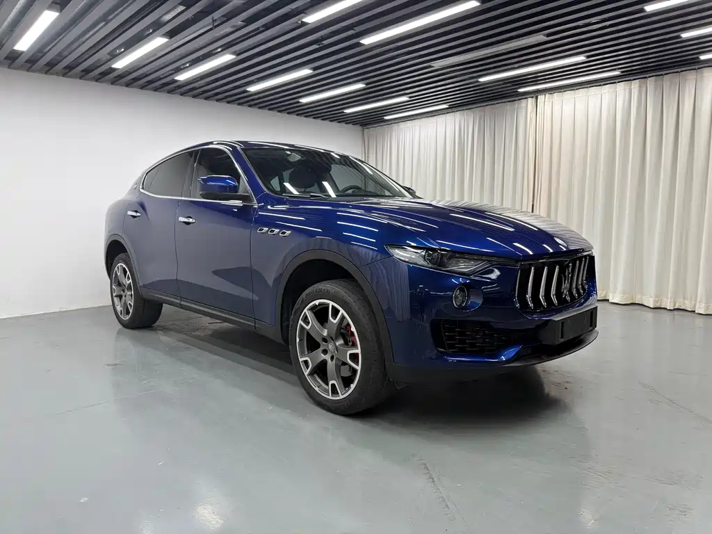 Maserati Maserati Levante 2016 3.0T Standard 2017 - thumbnail 3