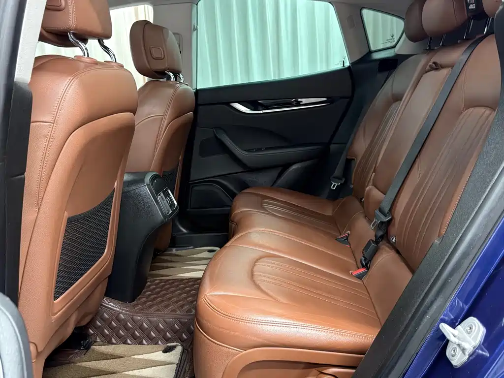 Maserati Maserati Levante 2016 3.0T Standard 2017 - thumbnail 9