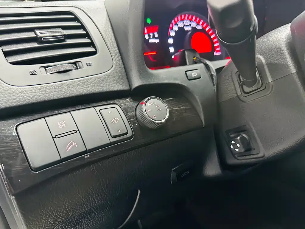 Kia Borrego 2015 3.8L Luxury Edition China V 2015 - thumbnail 5