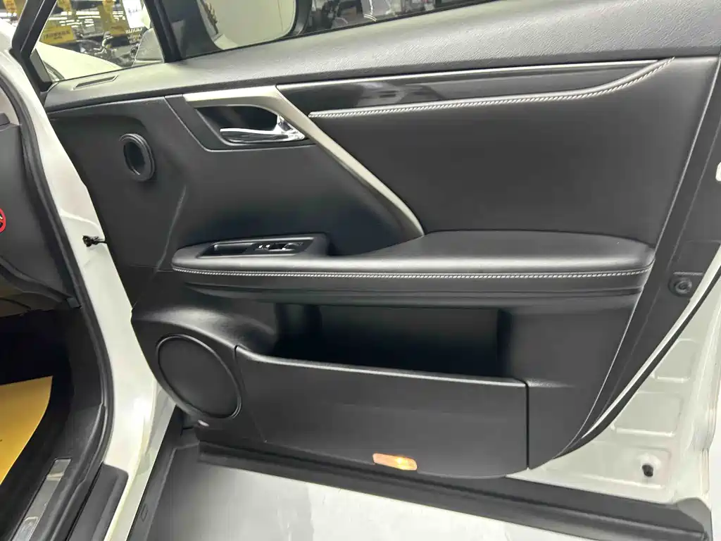 Lexus Lexus RX 300 AWD Elegant Edition 2016 Model China V 2016 - thumbnail 5
