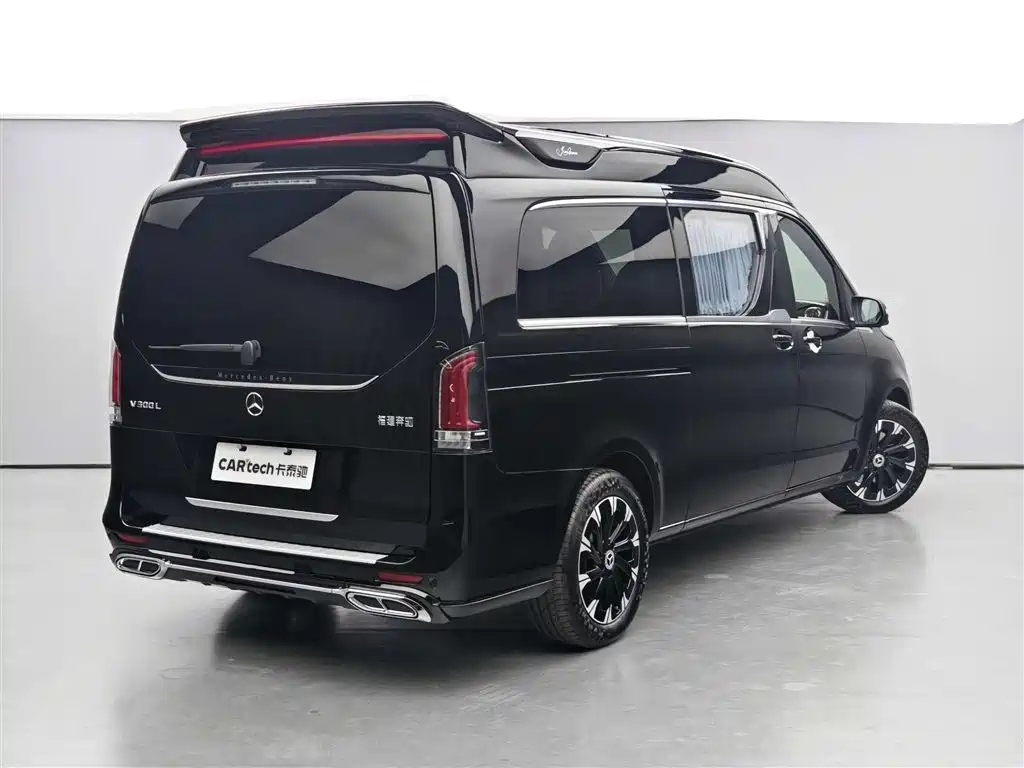 Mercedes-Benz Mercedes-Benz V-Class 2024 V 300 L Long Wheelbase Premium Edition 2026 - thumbnail 3