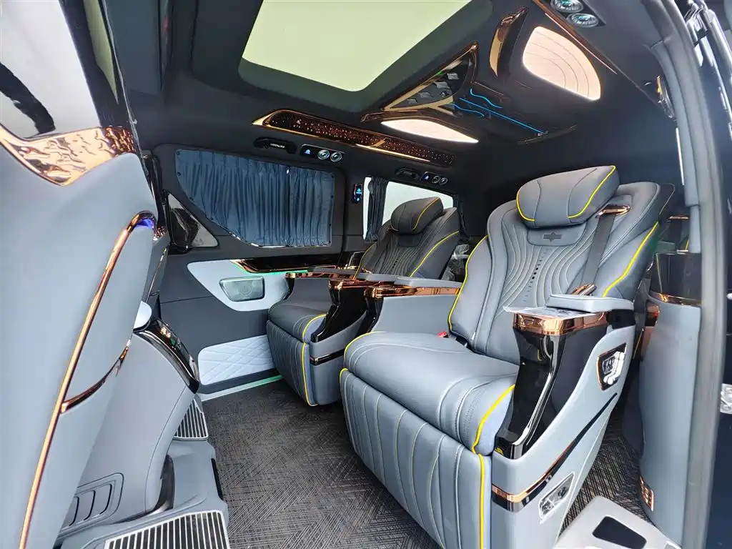 Mercedes-Benz Mercedes-Benz V-Class 2024 V 300 L Long Wheelbase Premium Edition 2026 - thumbnail 14