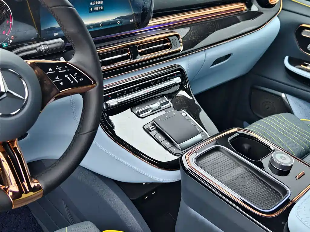 Mercedes-Benz Mercedes-Benz V-Class 2024 V 300 L Long Wheelbase Premium Edition 2026 - thumbnail 16