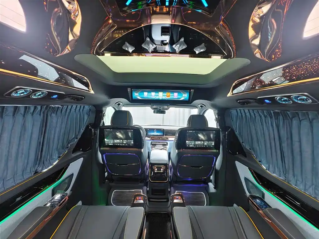 Mercedes-Benz Mercedes-Benz V-Class 2024 V 300 L Long Wheelbase Premium Edition 2026 - thumbnail 27