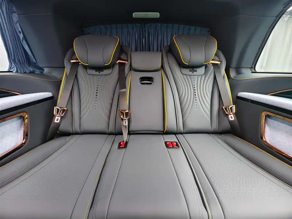 Mercedes-Benz Mercedes-Benz V-Class 2024 V 300 L Long Wheelbase Premium Edition 2026 - thumbnail 29