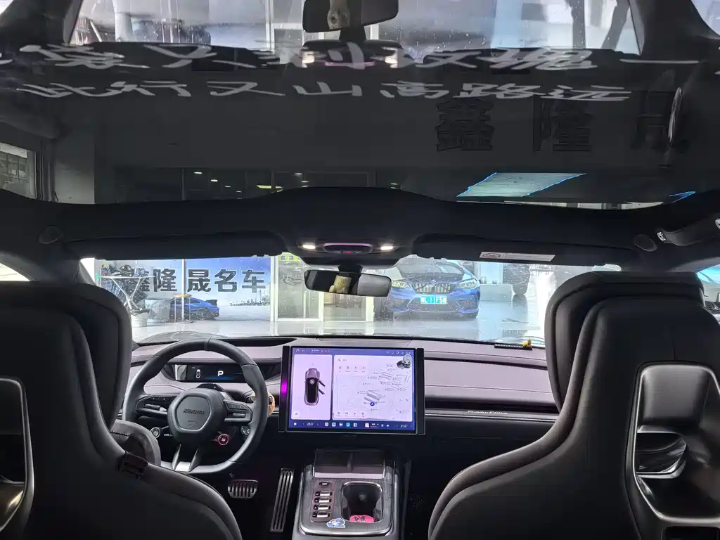 Xiaomi Auto Xiaomi SU7 2024 AWD Ultra-Long Range Intelligent Driving Max Edition 2025 - thumbnail 4