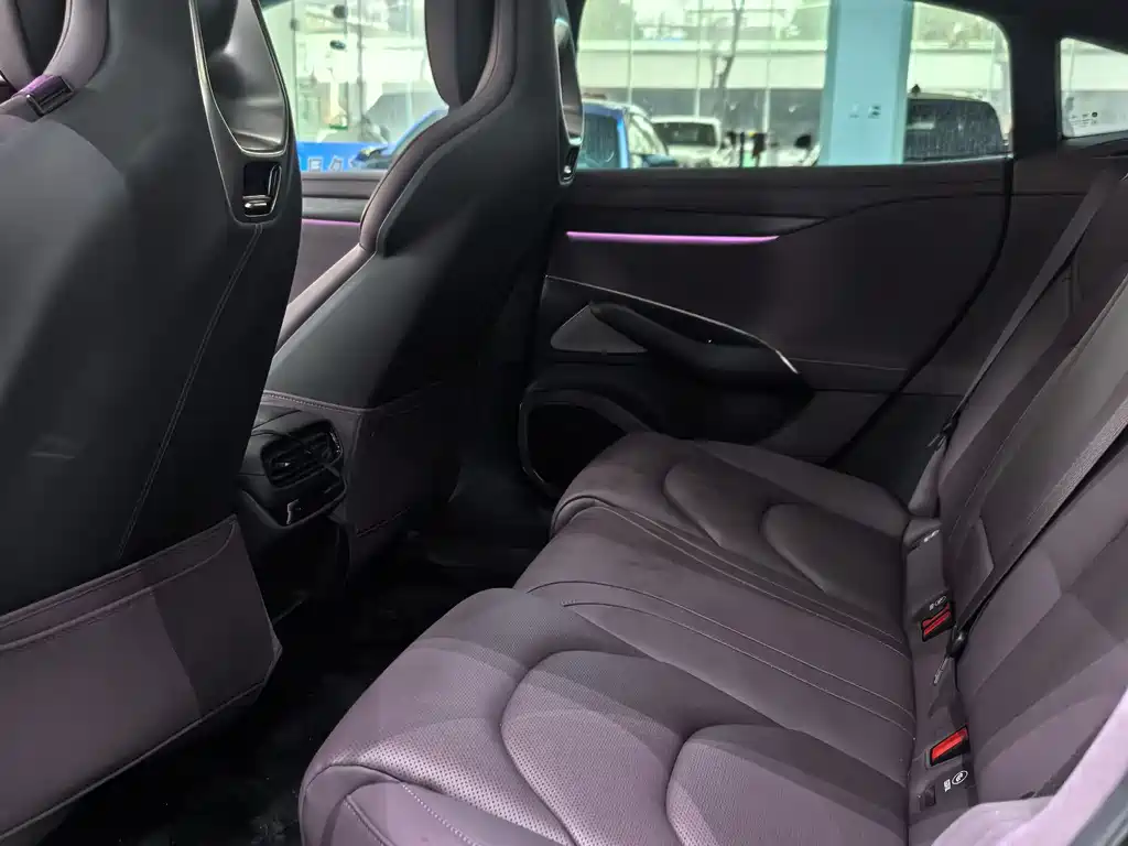Xiaomi Auto Xiaomi SU7 2024 AWD Ultra-Long Range Intelligent Driving Max Edition 2025 - thumbnail 9