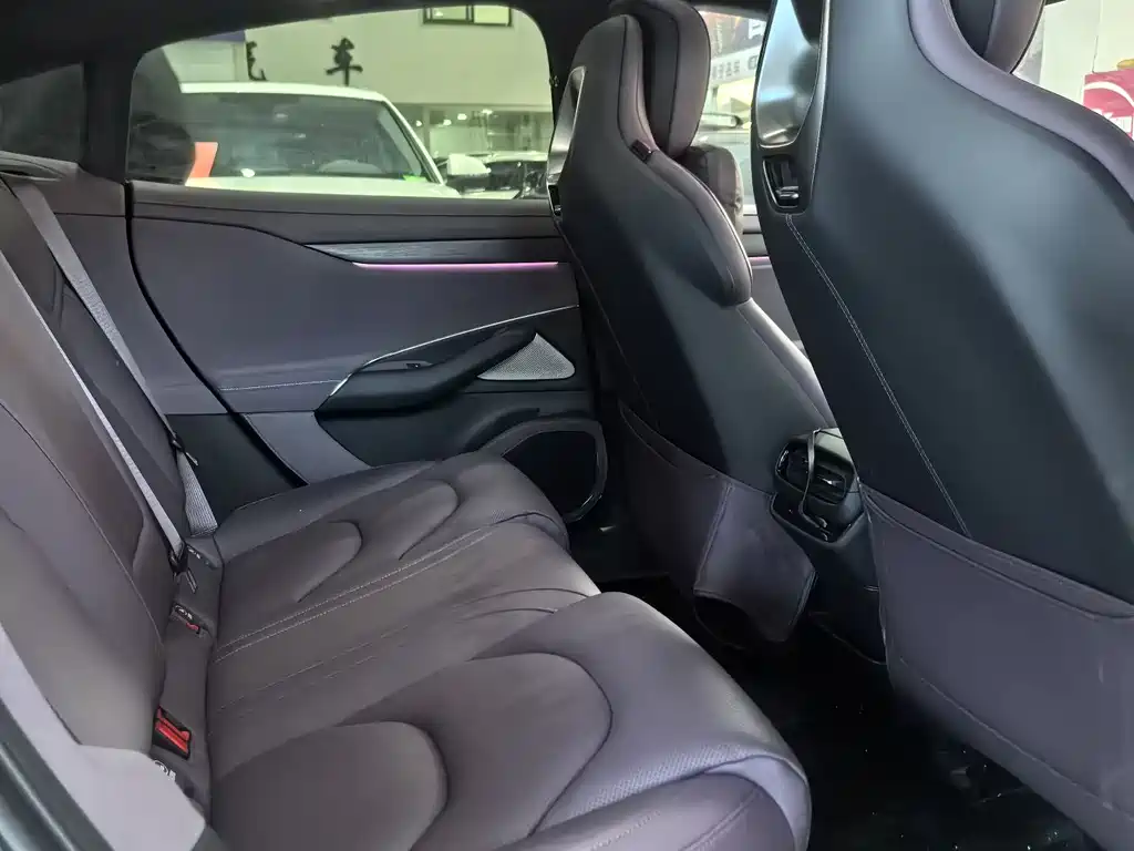 Xiaomi Auto Xiaomi SU7 2024 AWD Ultra-Long Range Intelligent Driving Max Edition 2025 - thumbnail 10