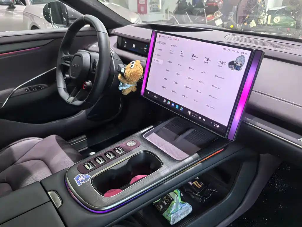 Xiaomi Auto Xiaomi SU7 2024 AWD Ultra-Long Range Intelligent Driving Max Edition 2025 - thumbnail 12