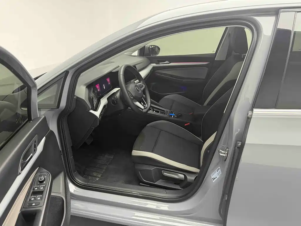 Volkswagen Volkswagen Golf 2023 Model Year Facelift 280TSI DSG Pro 2024 - thumbnail 20