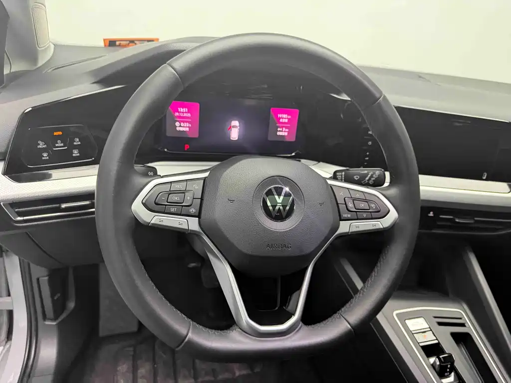 Volkswagen Volkswagen Golf 2023 Model Year Facelift 280TSI DSG Pro 2024 - thumbnail 23
