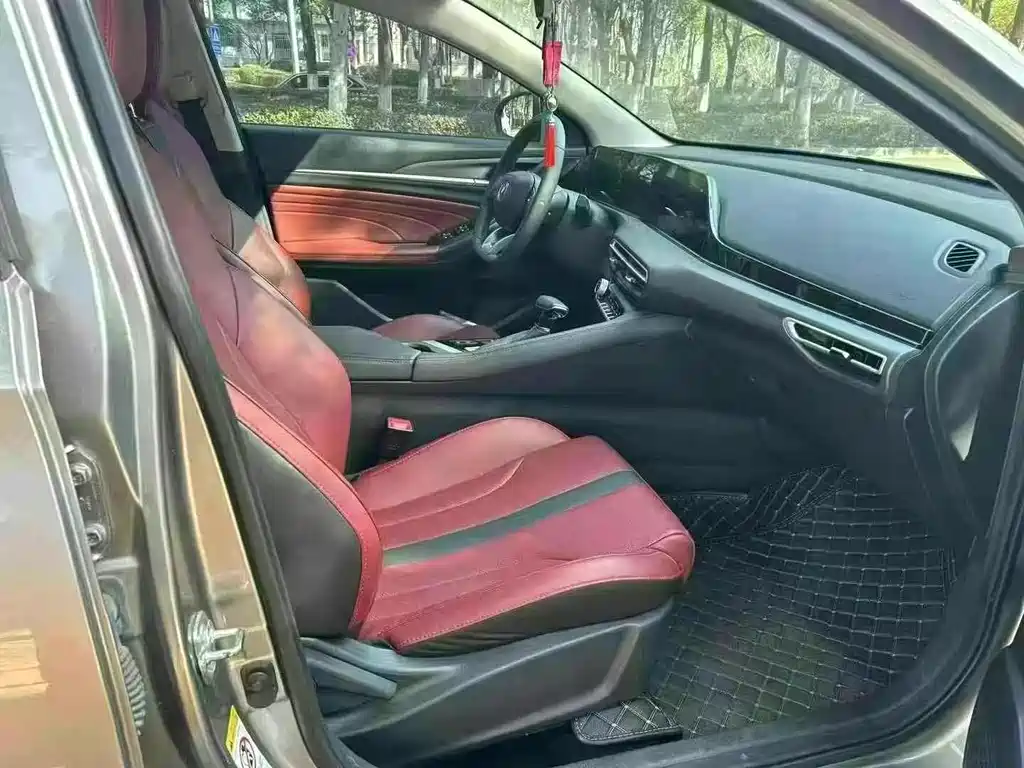Changan Yidong 2022 PLUS Blue Whale NE 1.4T GDI DCT Premium Edition 2022 - thumbnail 7