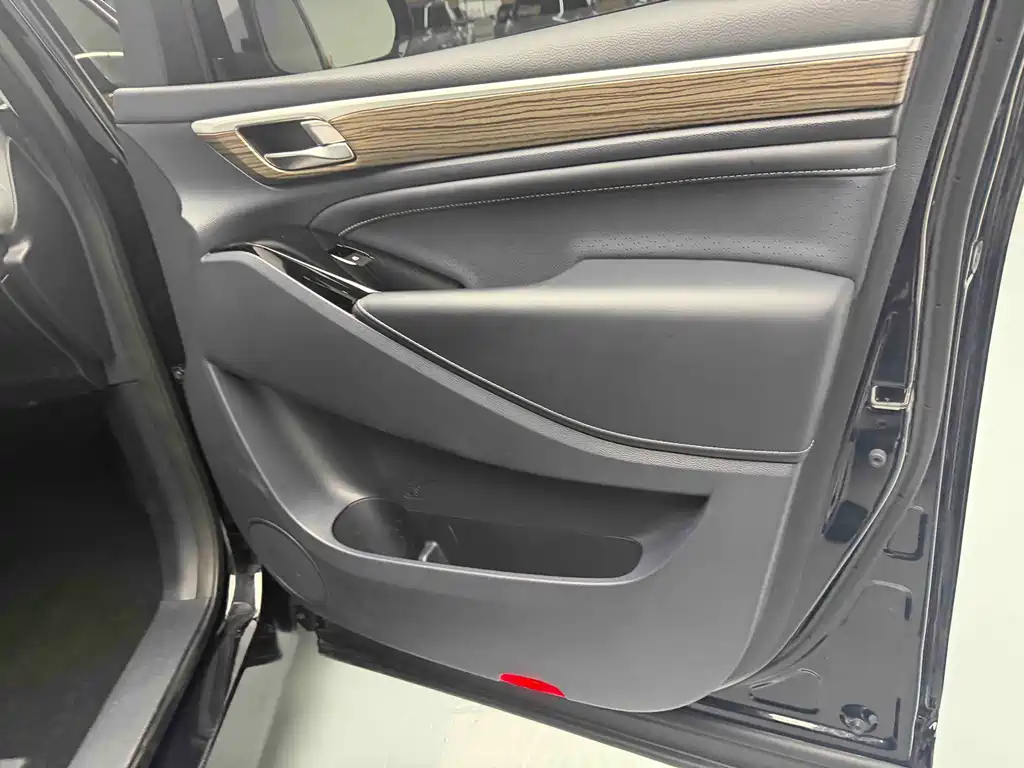 GAC Trumpchi GAC Trumpchi M8 2024 Edition Leader Series 390T Luxury Version 2025 - thumbnail 7