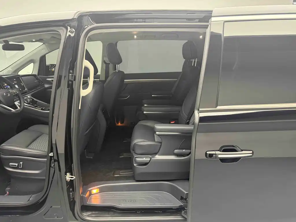 GAC Trumpchi GAC Trumpchi M8 2024 Edition Leader Series 390T Luxury Version 2025 - thumbnail 20