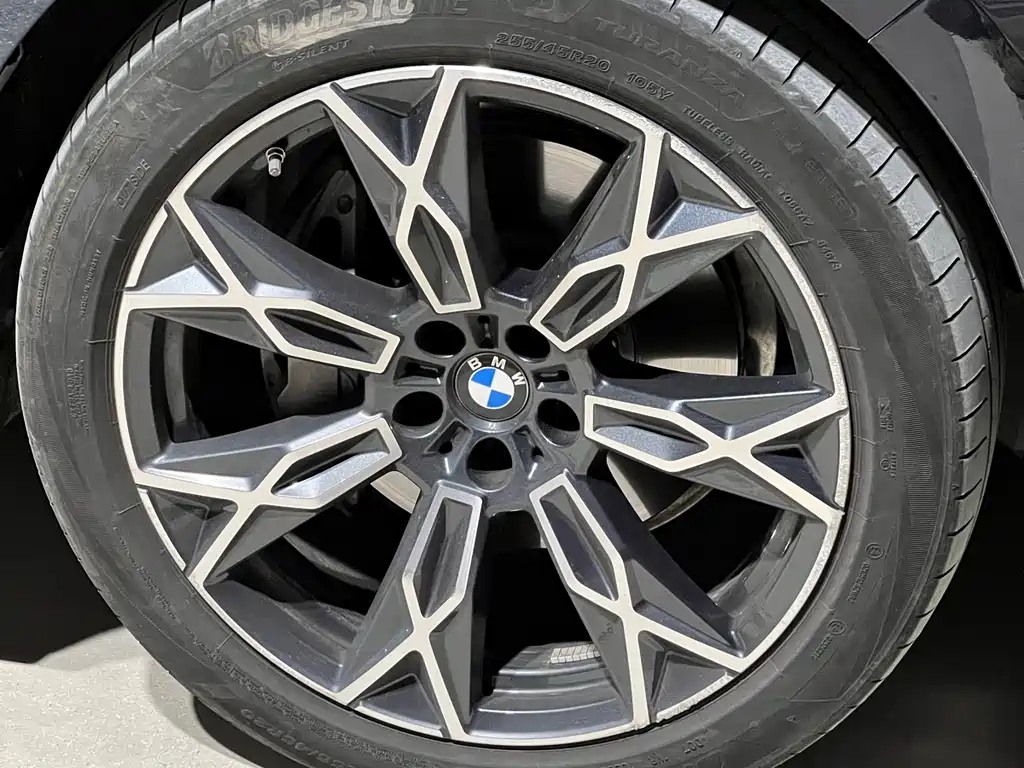BMW BMW 7 Series 2023 735Li Luxury Package 2024 - thumbnail 15