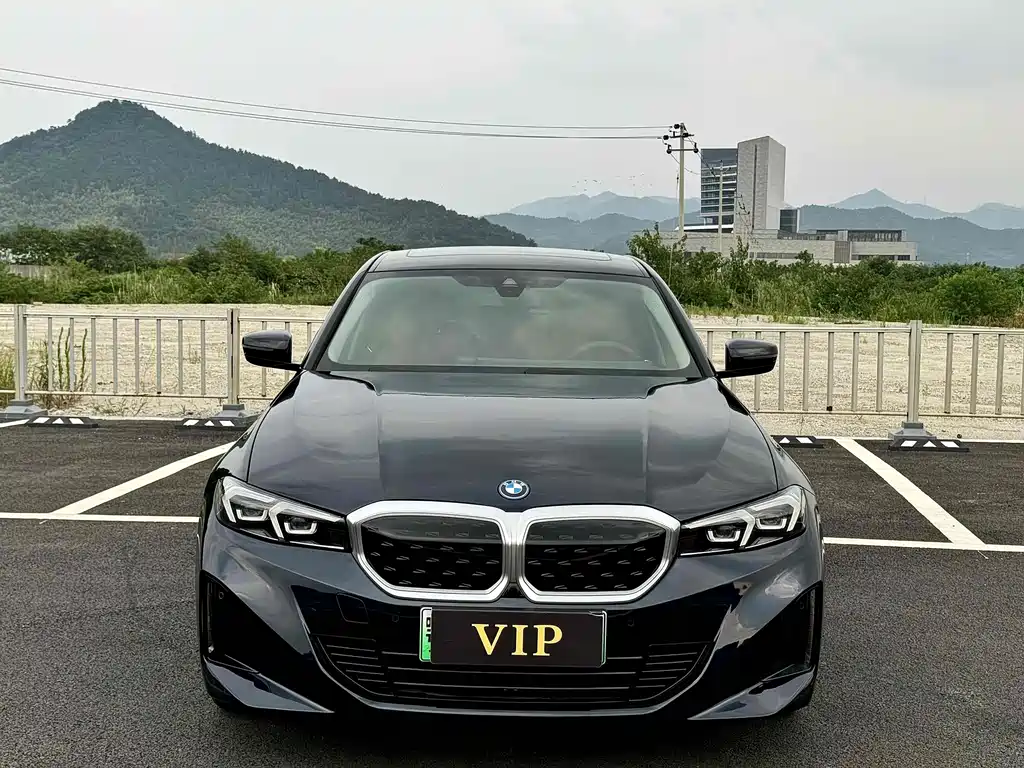 BMW BMW i3 2024 eDrive 35 L 2024 - thumbnail 2