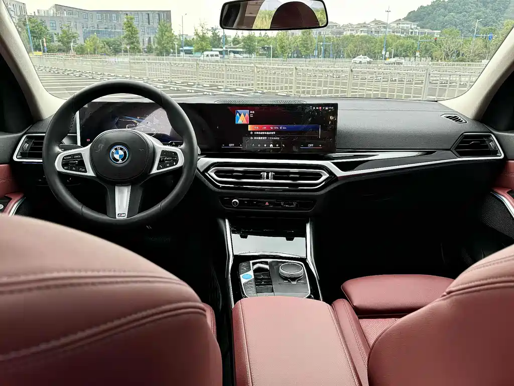 BMW BMW i3 2024 eDrive 35 L 2024 - thumbnail 5