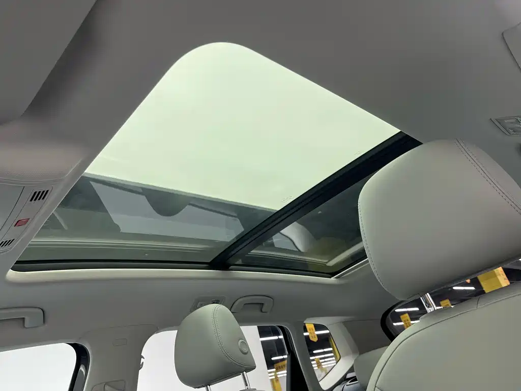 Volkswagen Tharu 2024 300TSI Front-Wheel Drive Full Moon Edition 2024 - thumbnail 9