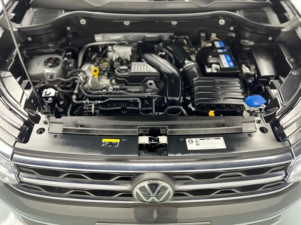 Volkswagen Tharu 2024 300TSI Front-Wheel Drive Full Moon Edition 2024 - thumbnail 11