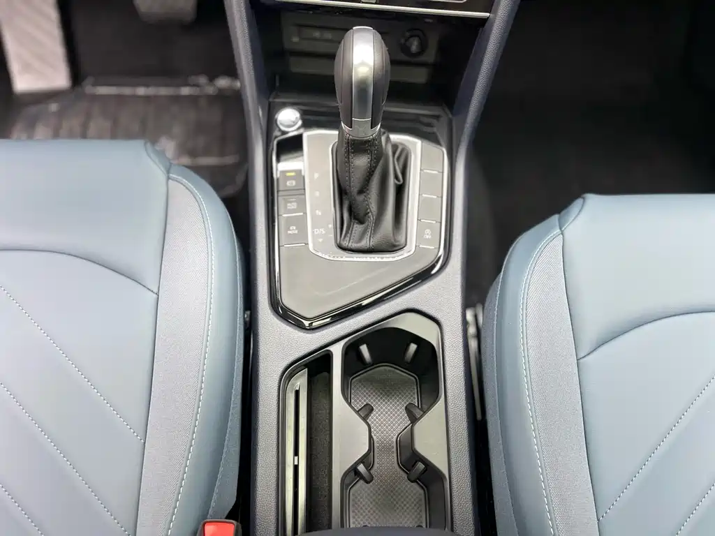 Volkswagen Tharu 2024 300TSI Front-Wheel Drive Full Moon Edition 2024 - thumbnail 23