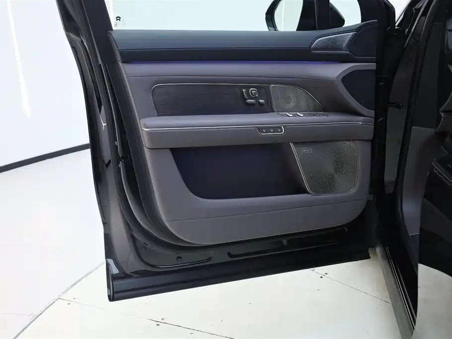 NIO NIO ES8 2026 Six-Seat Executive Luxury Edition 2026 - thumbnail 17