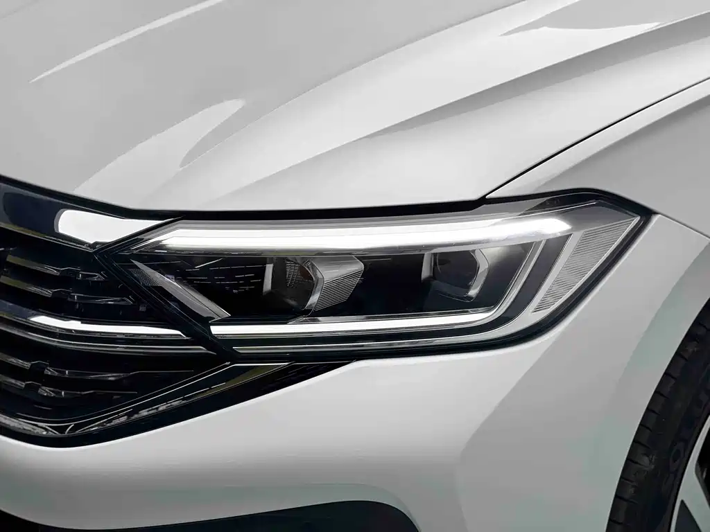 Volkswagen Volkswagen Sagitar 2025 Model Year Facelift 2 300TSI DSG Comfortline 2025 - thumbnail 4