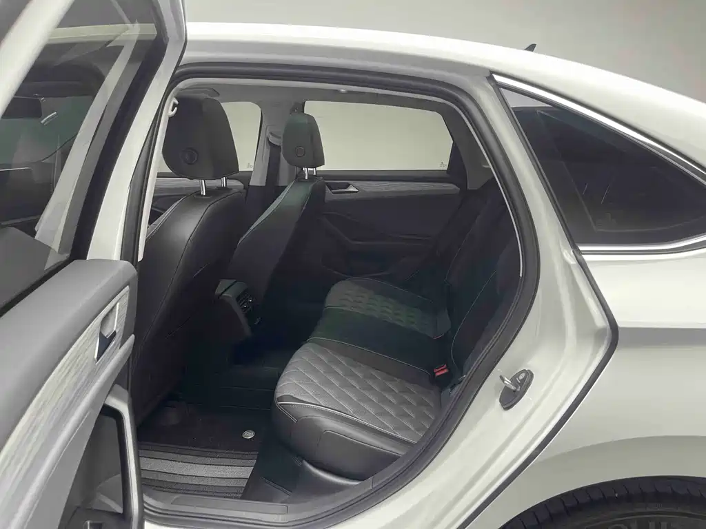 Volkswagen Volkswagen Sagitar 2025 Model Year Facelift 2 300TSI DSG Comfortline 2025 - thumbnail 9