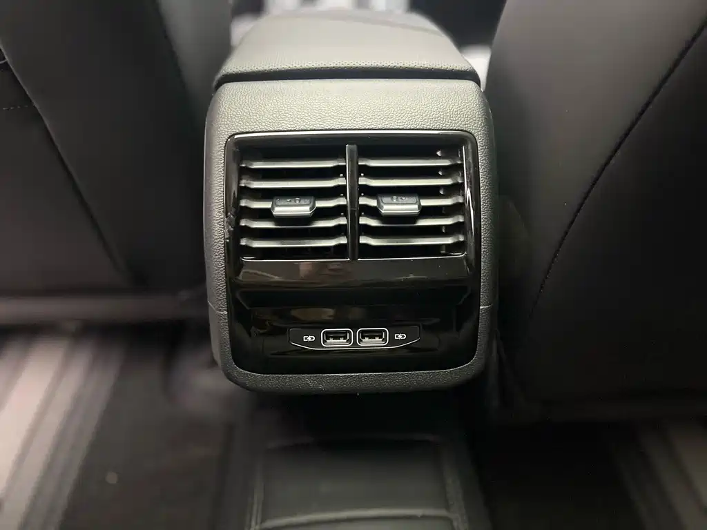Volkswagen Volkswagen Sagitar 2025 Model Year Facelift 2 300TSI DSG Comfortline 2025 - thumbnail 24