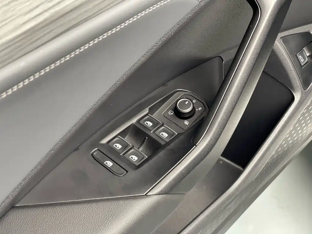 Volkswagen Volkswagen Sagitar 2025 Model Year Facelift 2 300TSI DSG Comfortline 2025 - thumbnail 25