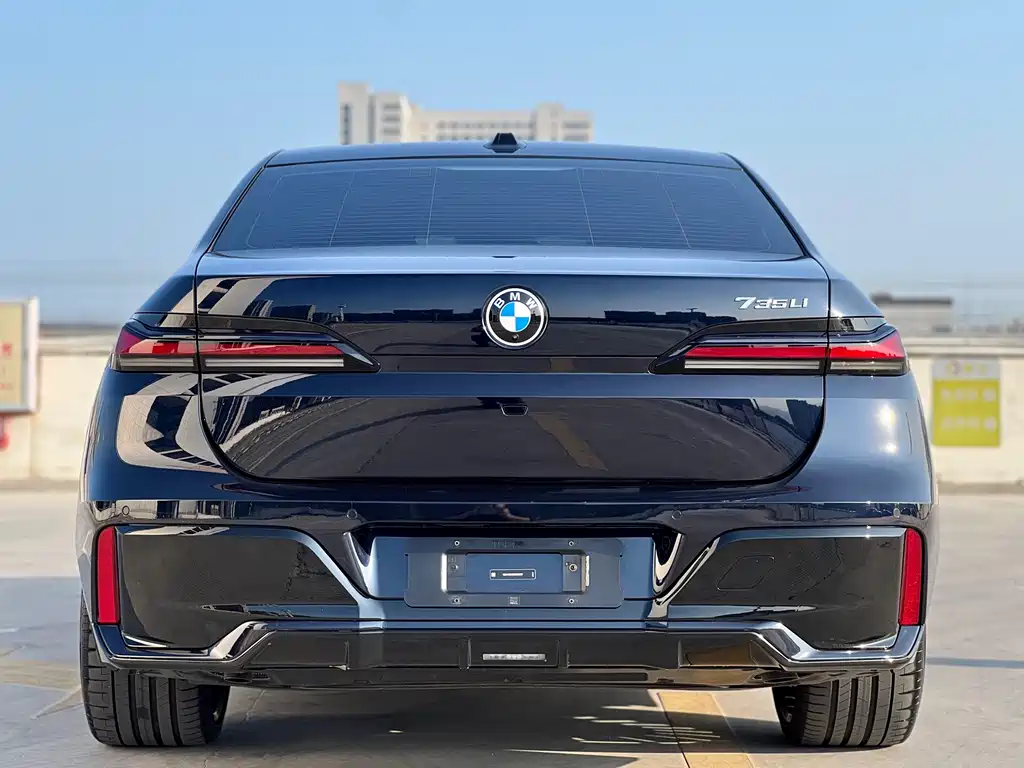 BMW BMW 7 Series 2023 735Li M Sport Package 2024 - thumbnail 10