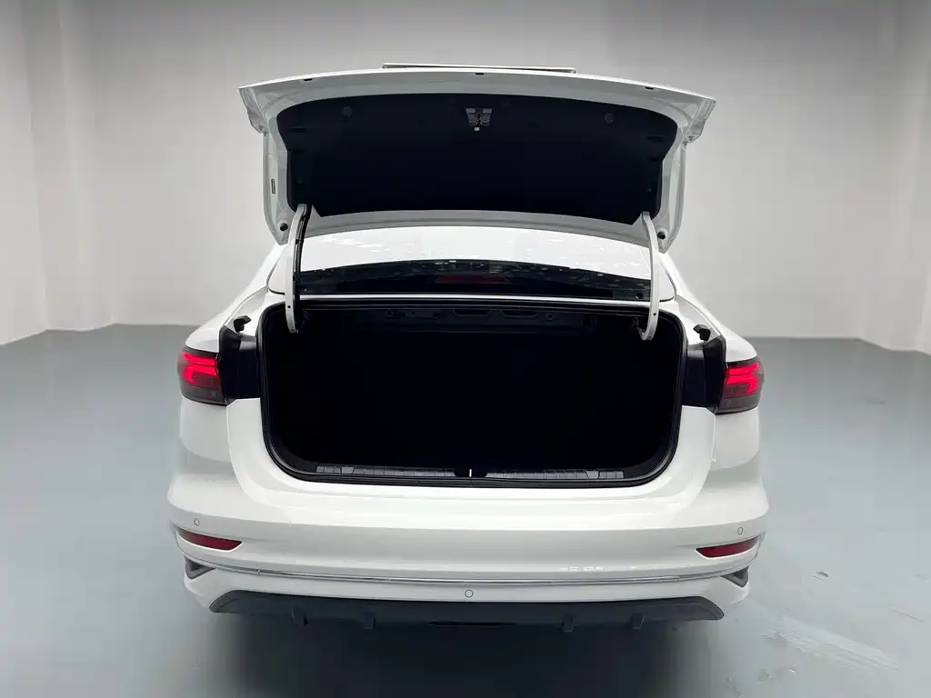 Geely Auto Geely Emgrand 2022 Model Year 4th Generation 1.5L CVT Premium Version 2022 - thumbnail 21