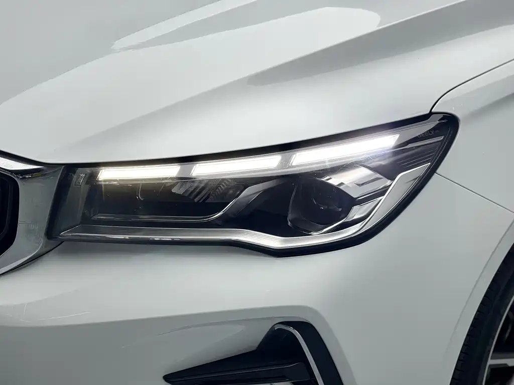 Geely Auto Geely Emgrand 2022 Model Year 4th Generation 1.5L CVT Premium Version 2022 - thumbnail 22