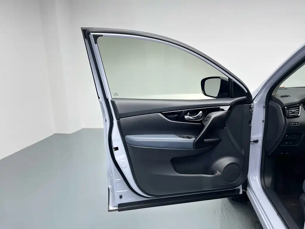 Nissan Nissan Qashqai 2025 Honor 2.0L CVT XV+ Premium Edition 2025 - thumbnail 10
