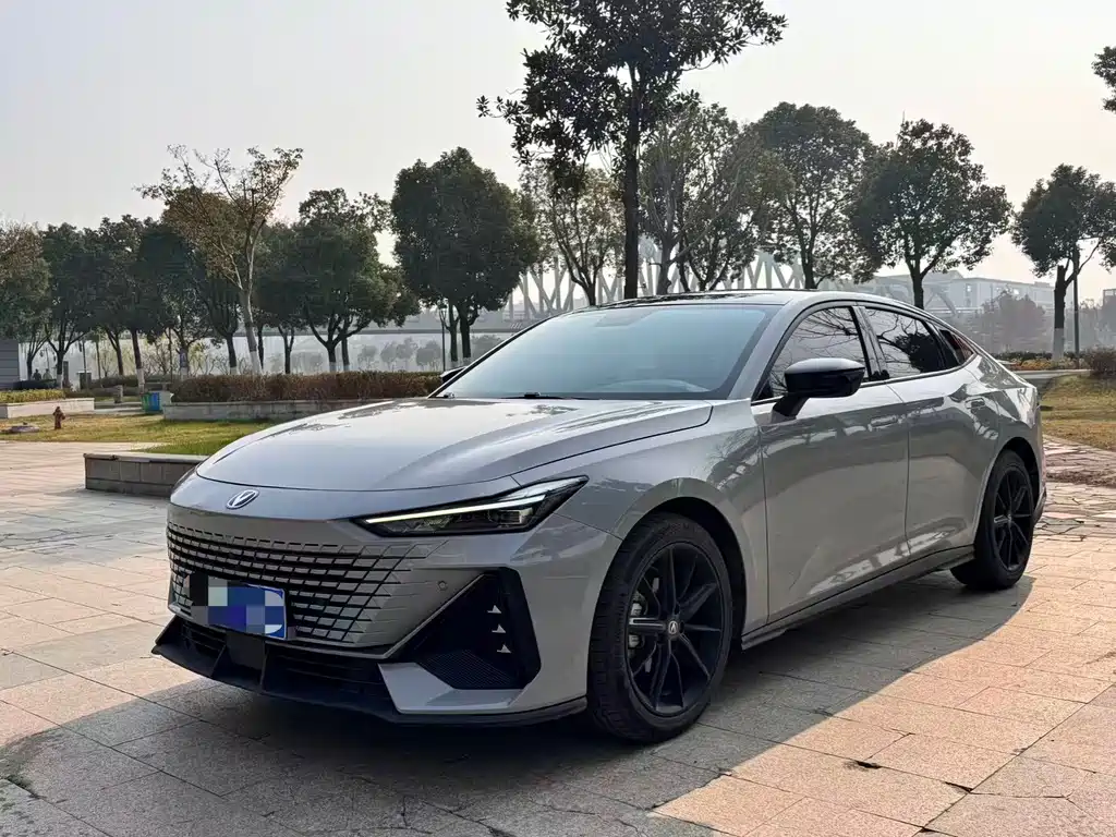 Changan Changan UNI-V 2022 1.5T Excellence Edition 2022