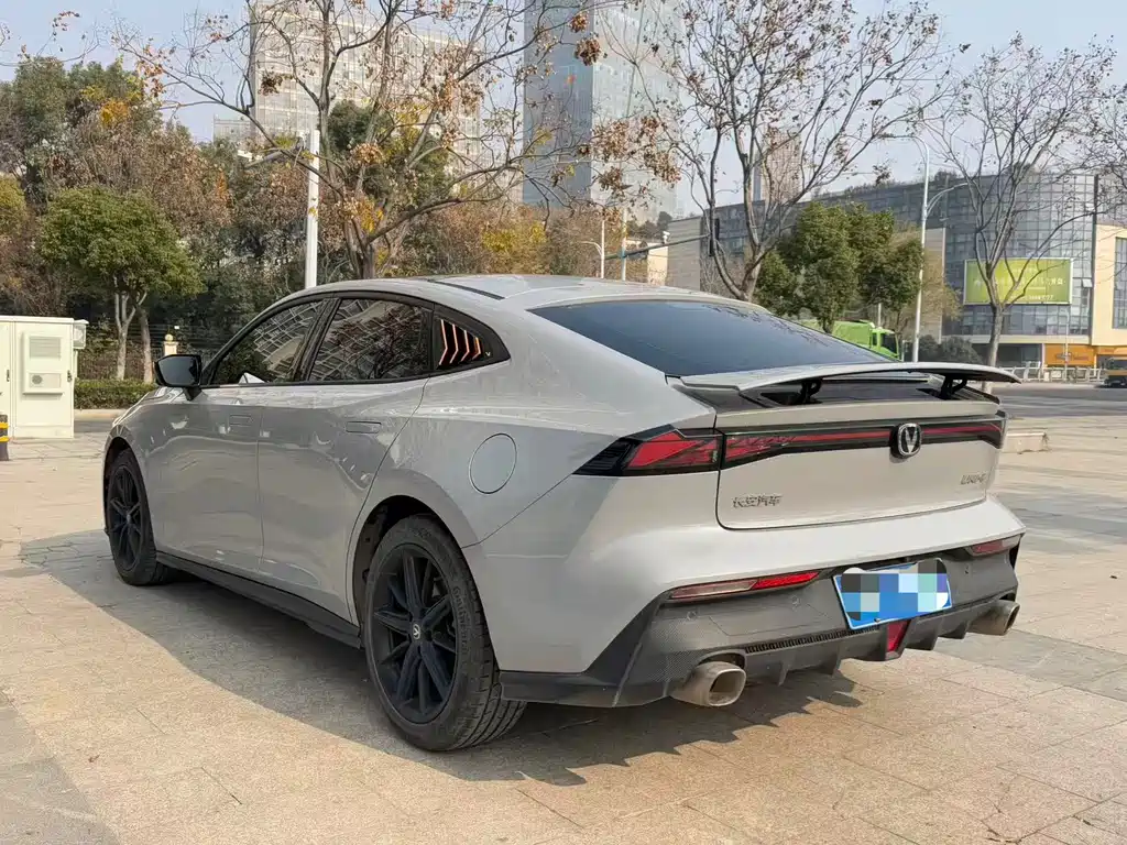 Changan Changan UNI-V 2022 1.5T Excellence Edition 2022 - thumbnail 7