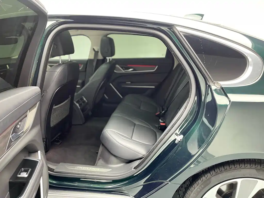 Jaguar Jaguar XFL 2022 XFL 2.0T P200 RWD Prestige Luxury Edition 2023 - thumbnail 9