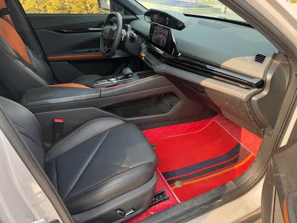 Changan Changan UNI-V 2022 1.5T Excellence Edition 2022 - thumbnail 11