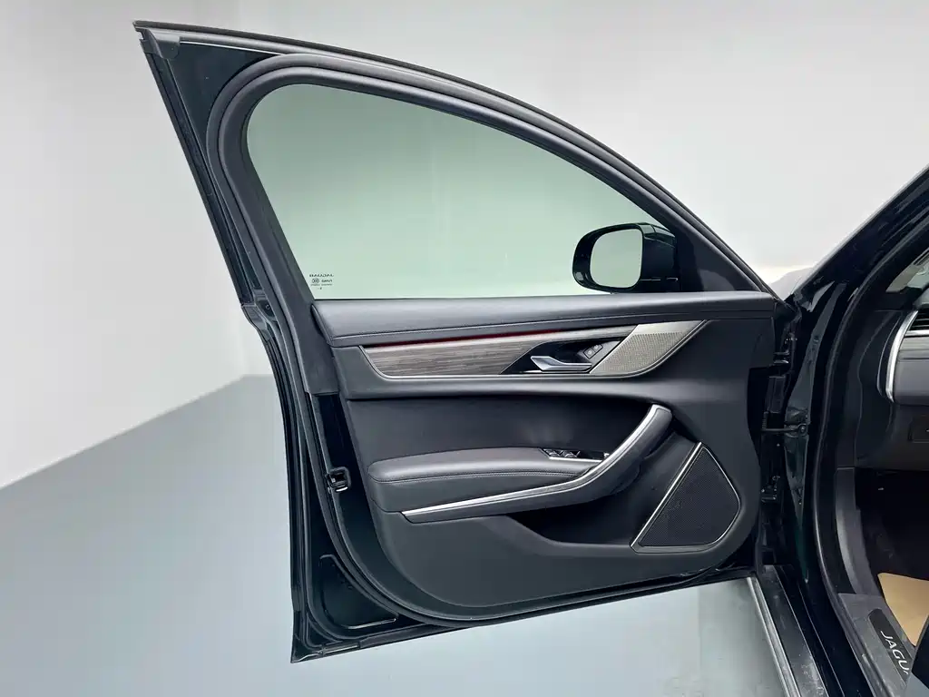 Jaguar Jaguar XFL 2022 XFL 2.0T P200 RWD Prestige Luxury Edition 2023 - thumbnail 18