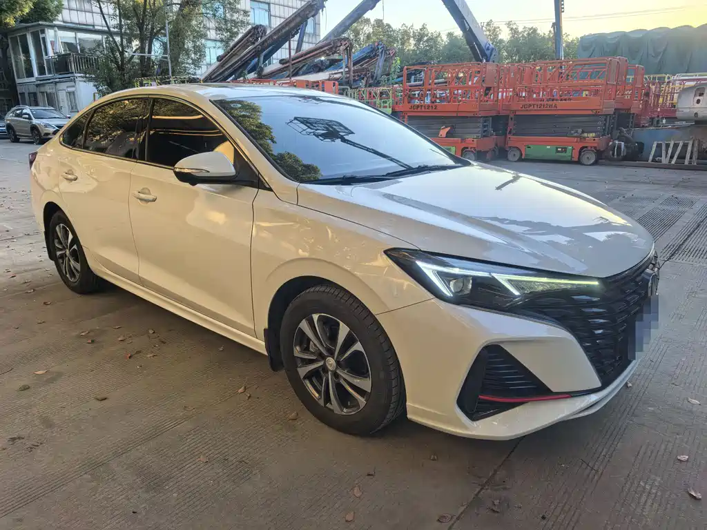 Changan YiDong 2020 PLUS Blue Whale NE 1.4T GDI DCT Flagship Model 2020 - thumbnail 3