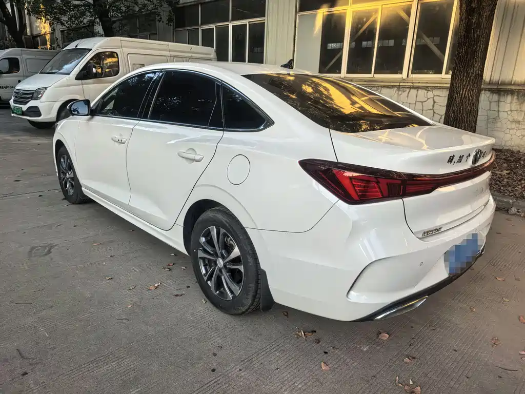 Changan YiDong 2020 PLUS Blue Whale NE 1.4T GDI DCT Flagship Model 2020 - thumbnail 4