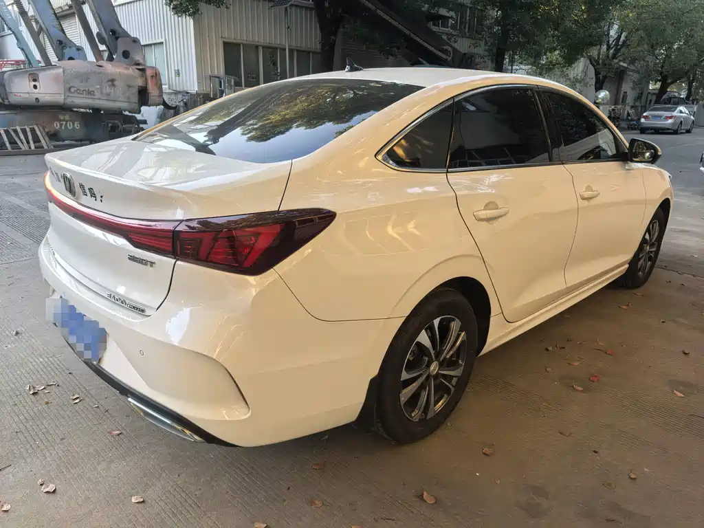 Changan YiDong 2020 PLUS Blue Whale NE 1.4T GDI DCT Flagship Model 2020 - thumbnail 6