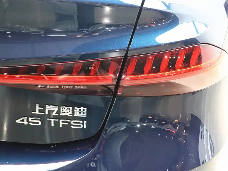 Audi Audi A7L 2022 45 TFSI S-line Dream Edition Flow Crystal Package 2023 - thumbnail 29
