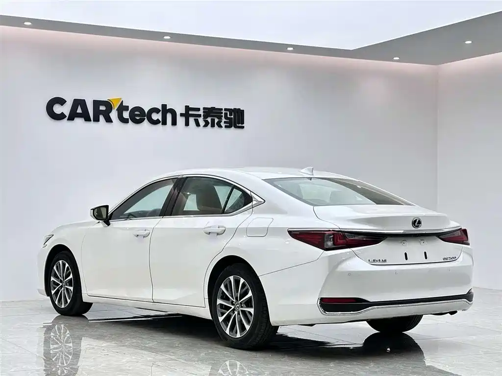 Lexus Lexus ES 2022 200 Excellence Edition 2023 - thumbnail 3
