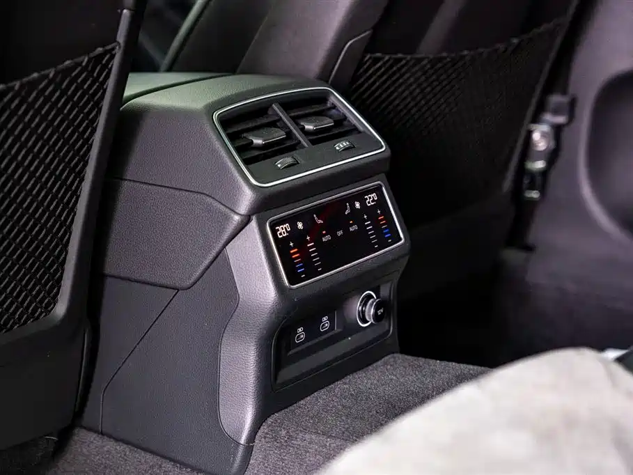 Audi Audi A6L 2023 45 TFSI quattro Premium Dynamic Edition 2023 - thumbnail 18