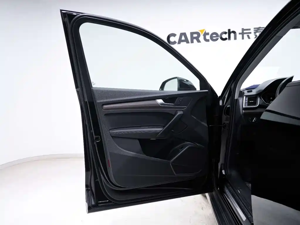 Audi Audi Q5L 2022 Facelift 40T Luxury Elegant Model 2023 - thumbnail 22