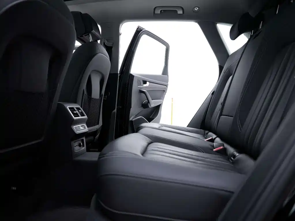 Audi Audi Q5L 2022 Facelift 40T Luxury Elegant Model 2023 - thumbnail 23