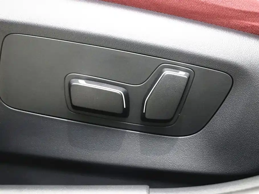 BMW BMW 5 Series 2025 530Li Leading Model M Sport Package 2025 - thumbnail 13