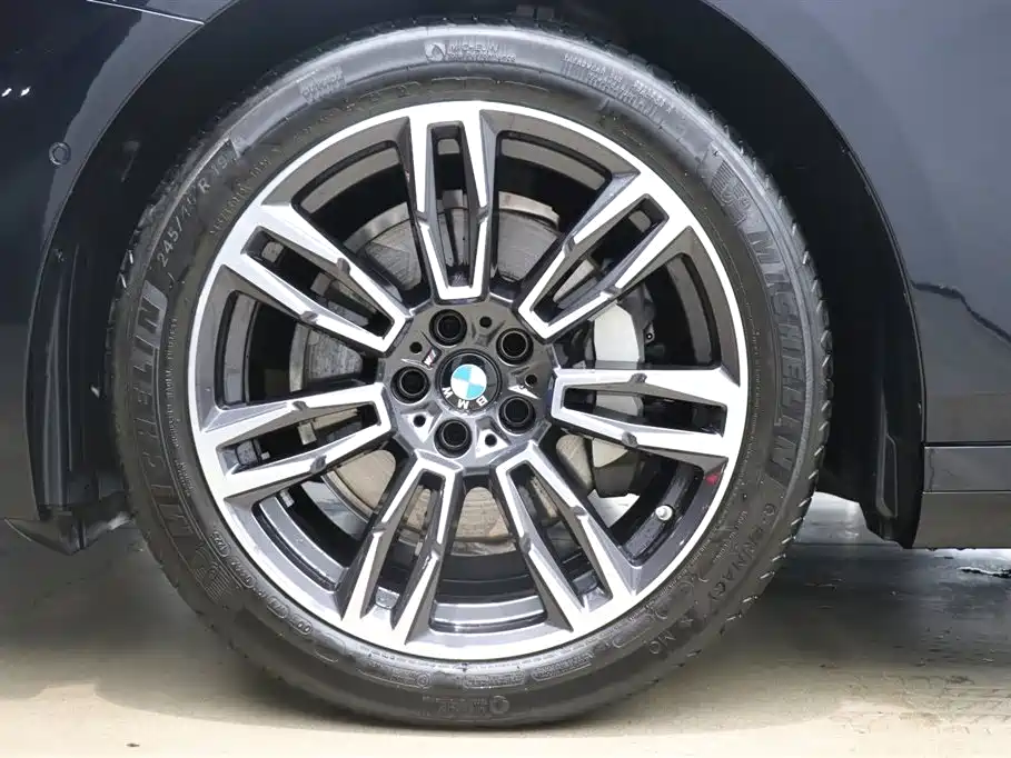 BMW BMW 5 Series 2025 530Li Leading Model M Sport Package 2025 - thumbnail 24