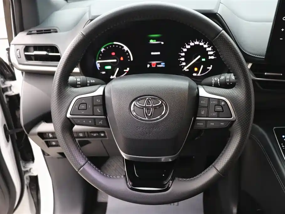 Toyota Toyota Sienna 2024 2.5L Hybrid AWD Limited Premium Edition 2025 - thumbnail 15